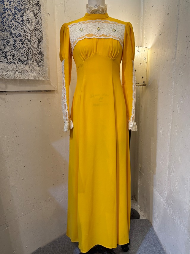 70's mustard yellow color lace dress