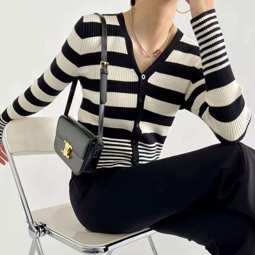 border short cardigan 10635