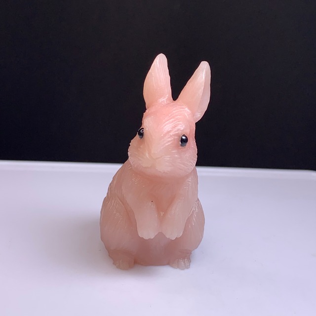 9.ピンクオパールうさぎ・インテリア