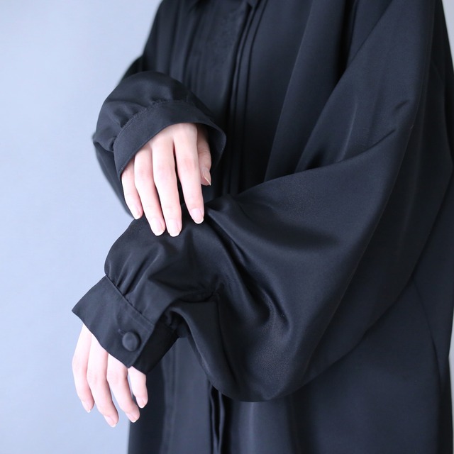 "刺繍" fry-front and pleats design black one-tone mode shirt