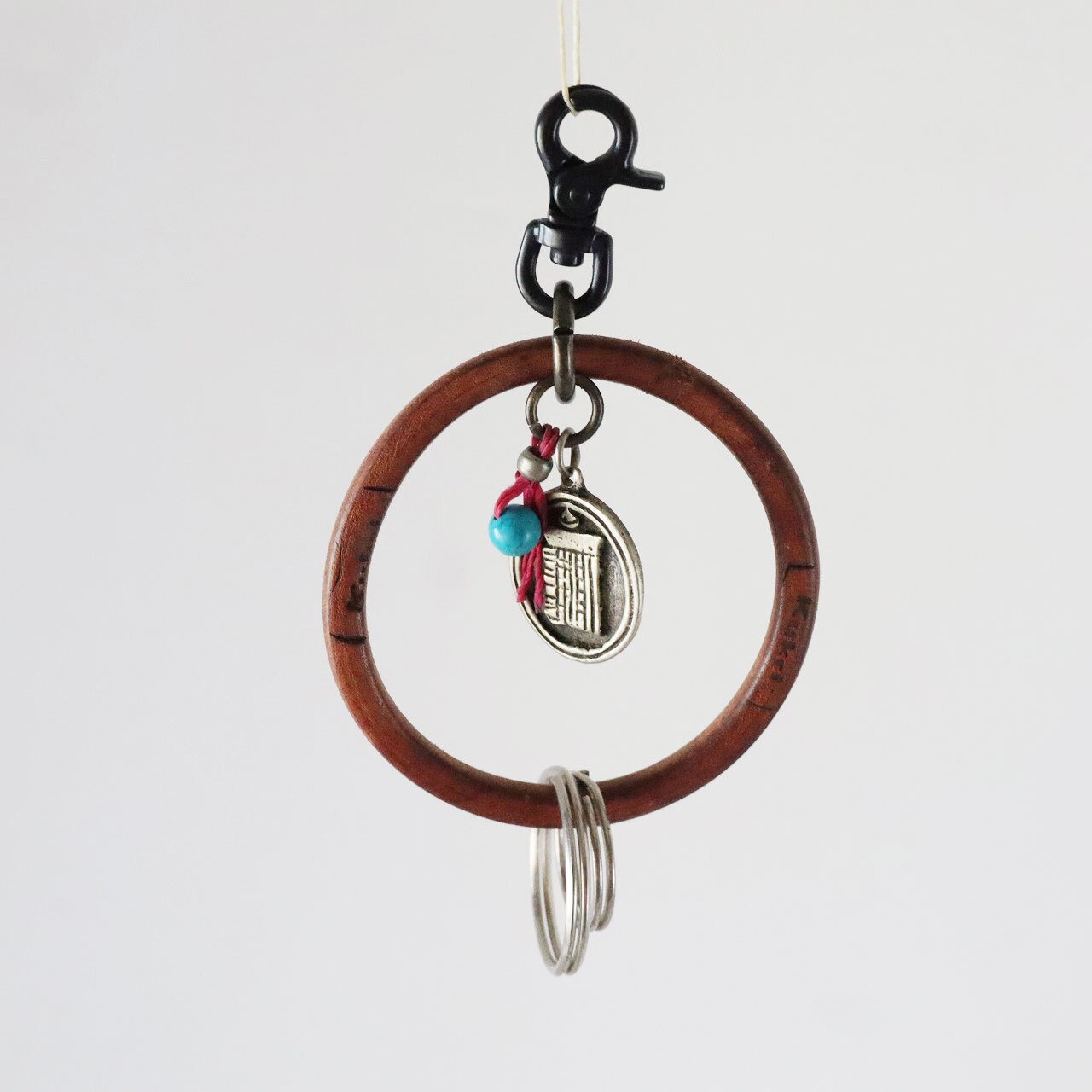 アッセンブル レザーキーリング｜Assemble ONE-OFF Leather Keyring｜A001