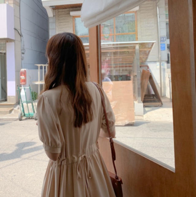 ワンピース 春ワンピース レトロワンピース 半袖 パフ袖 ミドル丈 ラウンドネック Aラインスカート ハイウエスト 無地 春 代 30代 フレンチレトロ レトロ エレガント お出かけ デート H3 La Vie En Rose ワンピース 春ワンピース レトロワンピース 半袖 パフ袖 ミドル丈 ラウンドネック Aラインスカート ハイウエスト 無地 春 代 30代 フレンチレトロ レトロ エレガント お出かけ デート H3 La Vie En Rose