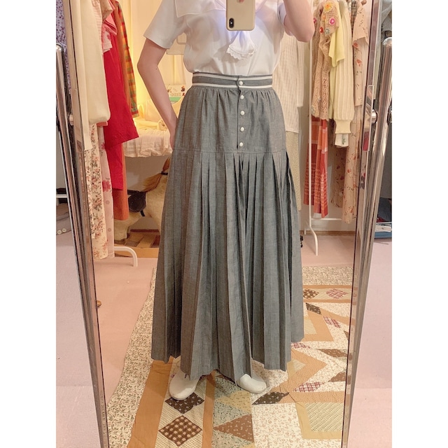 original / brand new pleats skirt / gray