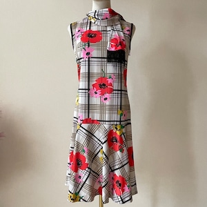 R&K 70s Vintage Floral pattern Dress With Scarf W258