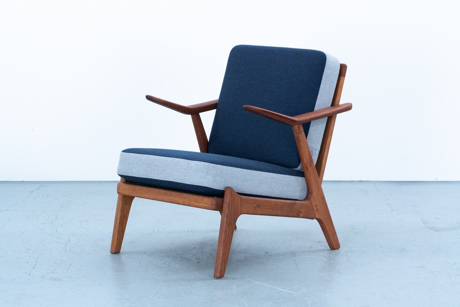 Mart Stam | S34 Cantilever Arm Chair | kaikki gallery | 北欧