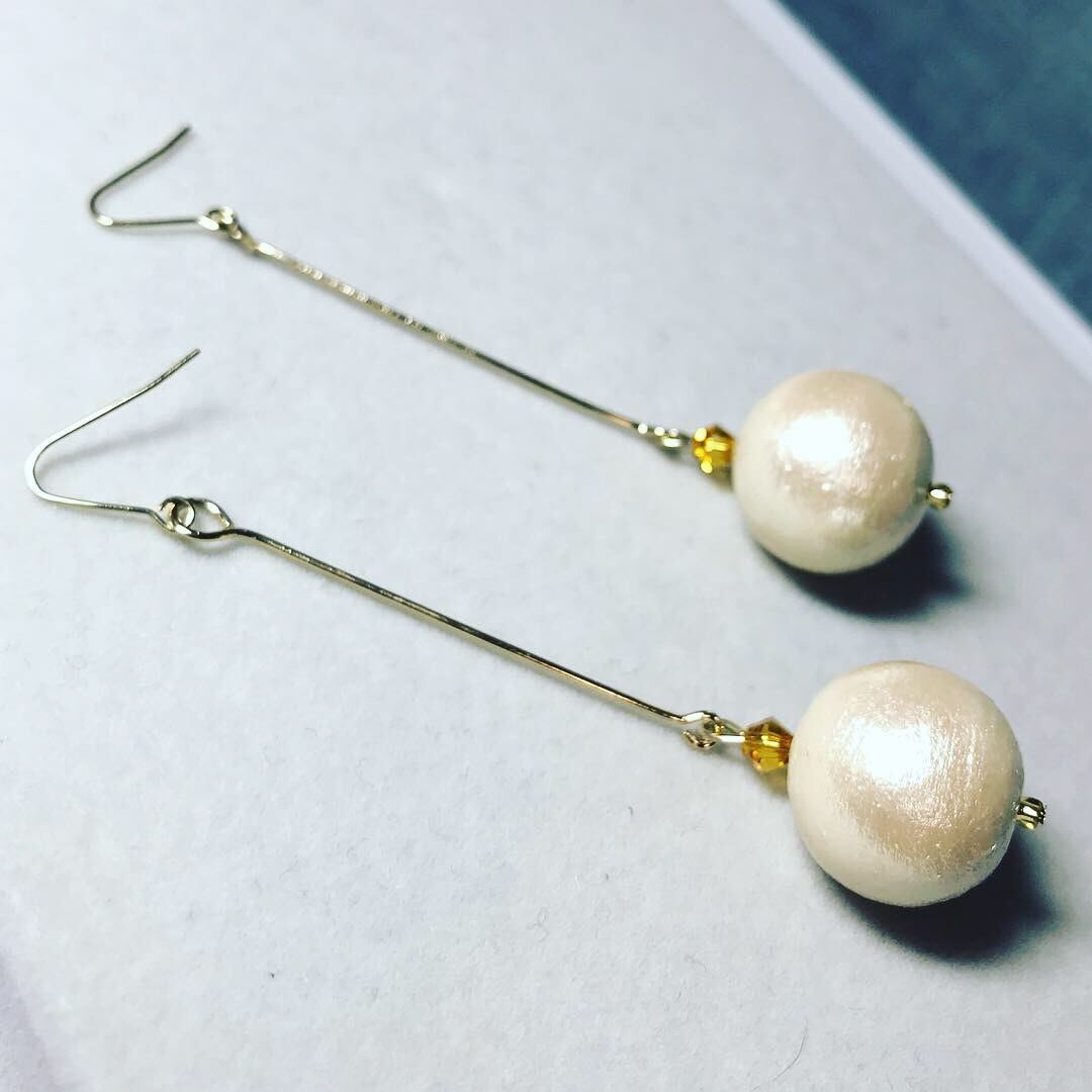 0023:大粒コットンパール ロングピアス