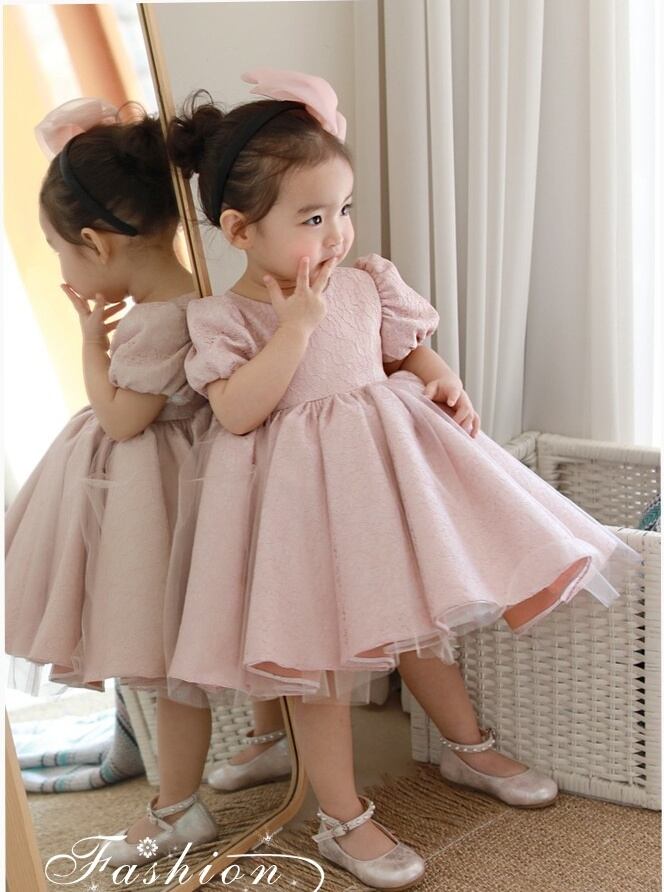 韓国子供服 おしゃれ ふんわり ボリューム チュールひざ丈スカート フォーマルキッズドレス 長袖ワンピース 結婚式二次会 パーティー 80 140 長袖ドレス レース 韓国子供服 可愛い半袖ワンピース 女の子 ベビーキッズ ジュニア レース チュール フラワーガール 子供 韓国子供服 おしゃれ ふんわり ボリューム チュールひざ丈スカート フォーマルキッズドレス 長袖ワンピース 結婚式二次会 パーティー 80 140 長袖ドレス レース 韓国子供服 可愛い半袖ワンピース 女の子 ベビーキッズ ジュニア レース チュール フラワーガール 子供