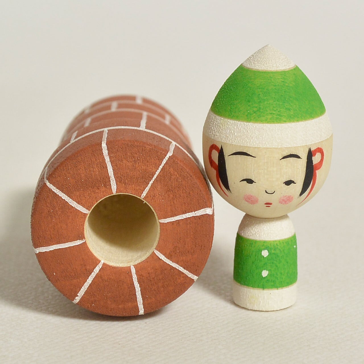 えんとつサンタちゃんこけし 約2寸 約6cm 鈴木明 工人（作並系）#2384