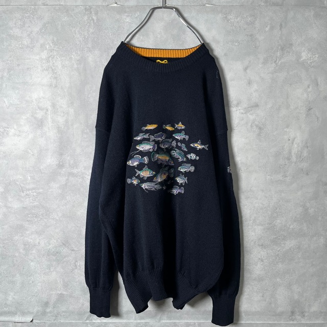 #6740 "Lyle&Scott" made in Scotland fish embroidery design wool knit