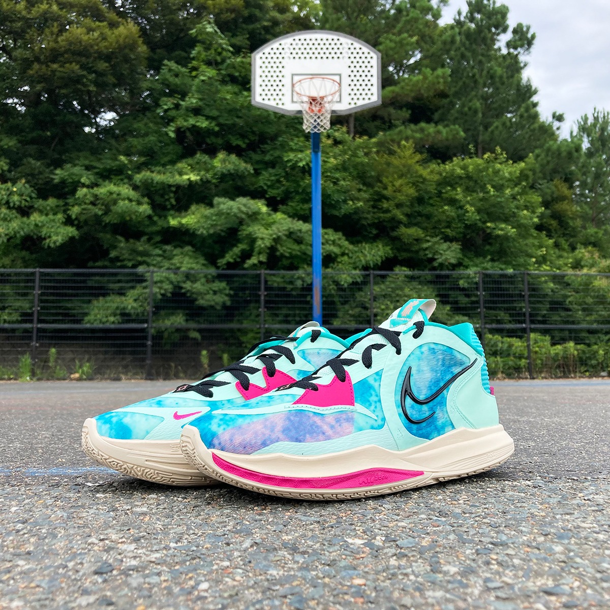 新品 NIKE Kyrie Low 5 Community EP 27.5cm Nike Kyrie Low 5 