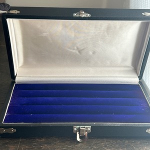 ヴィンテージ リングコレクションケースC  中型　やや太めリング用