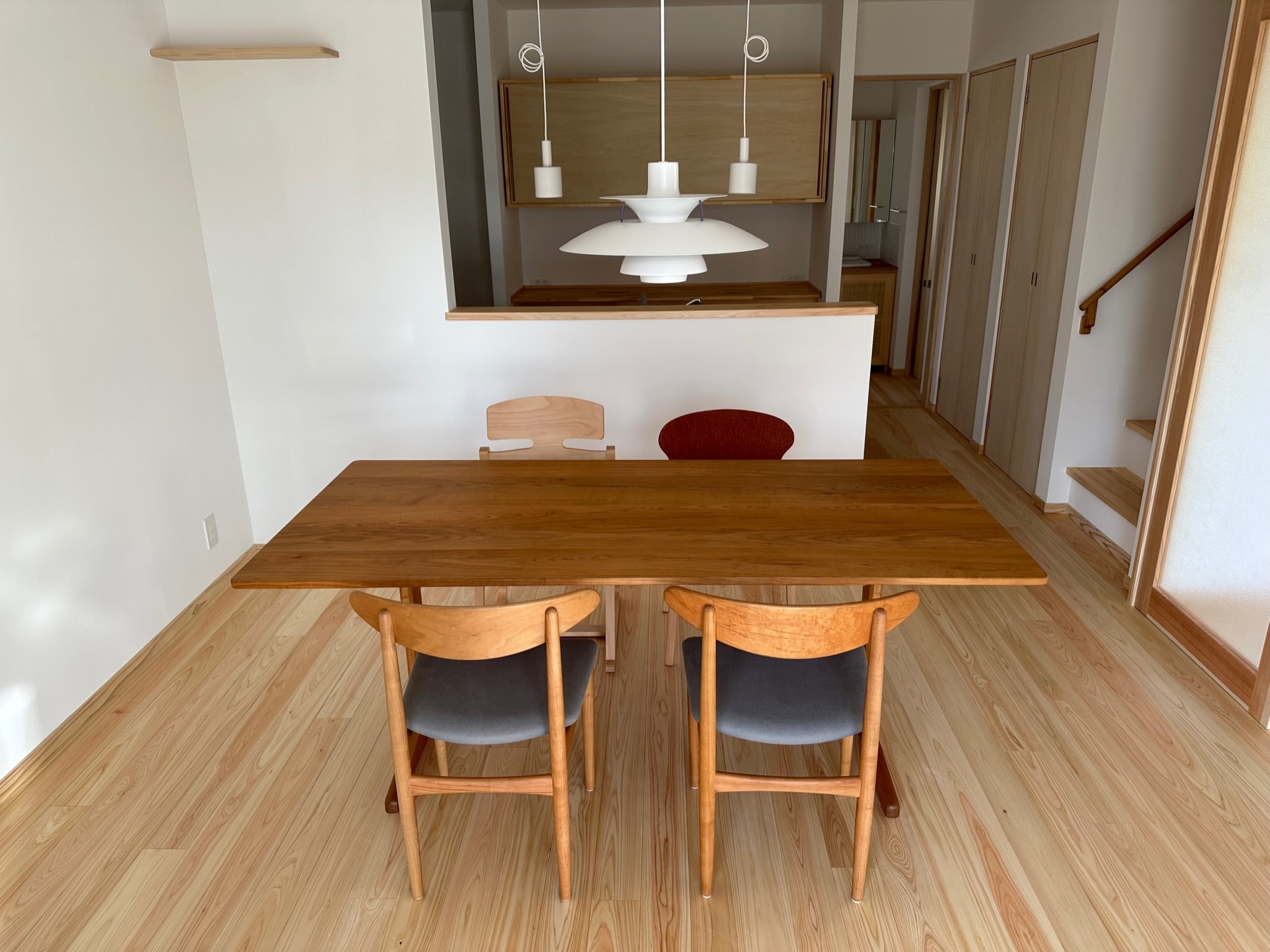 3枚ハギ 山桜 ラ・ビーダのLテーブル aテーブル 山桜（幅1500） | La Vida