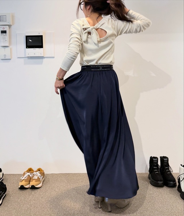 メゾンマヴェリックプレゼンツ  Draped Midi Skirt