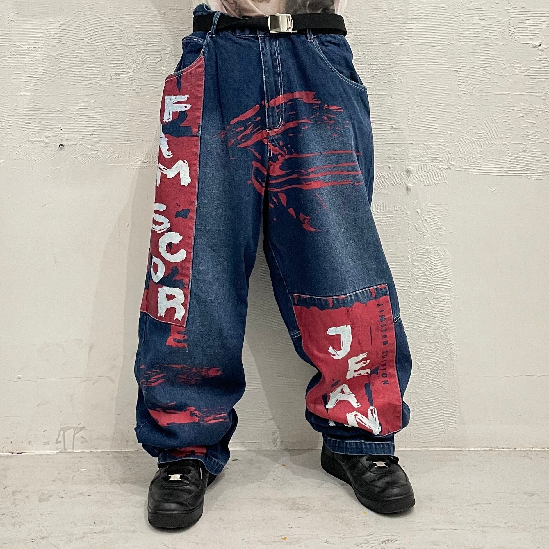 GRAPHIC DESIGN BUGGY DENIM
