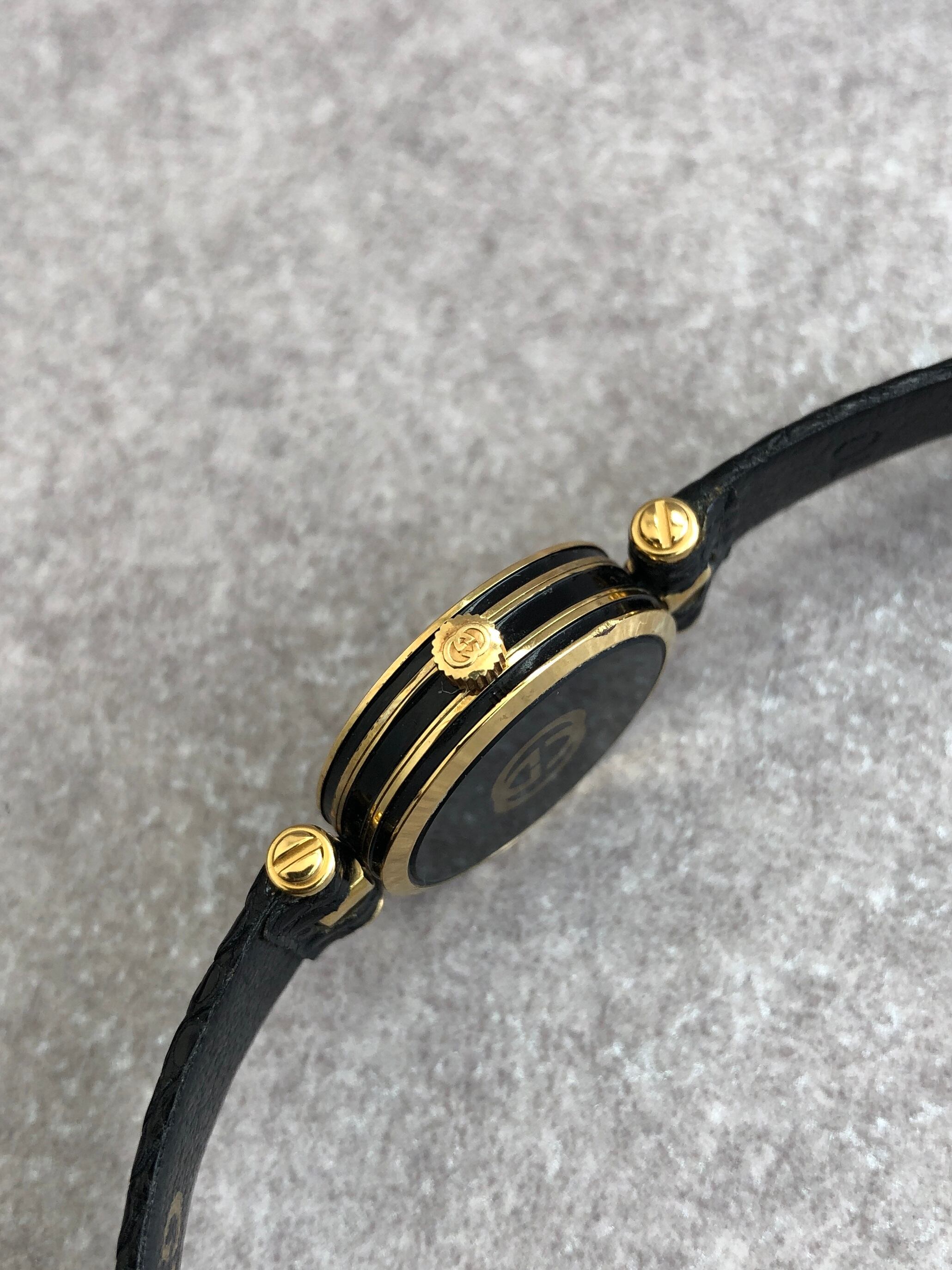 GUCCI グッチ 腕時計 ブラック ラウンドフェイス ローマ レザー