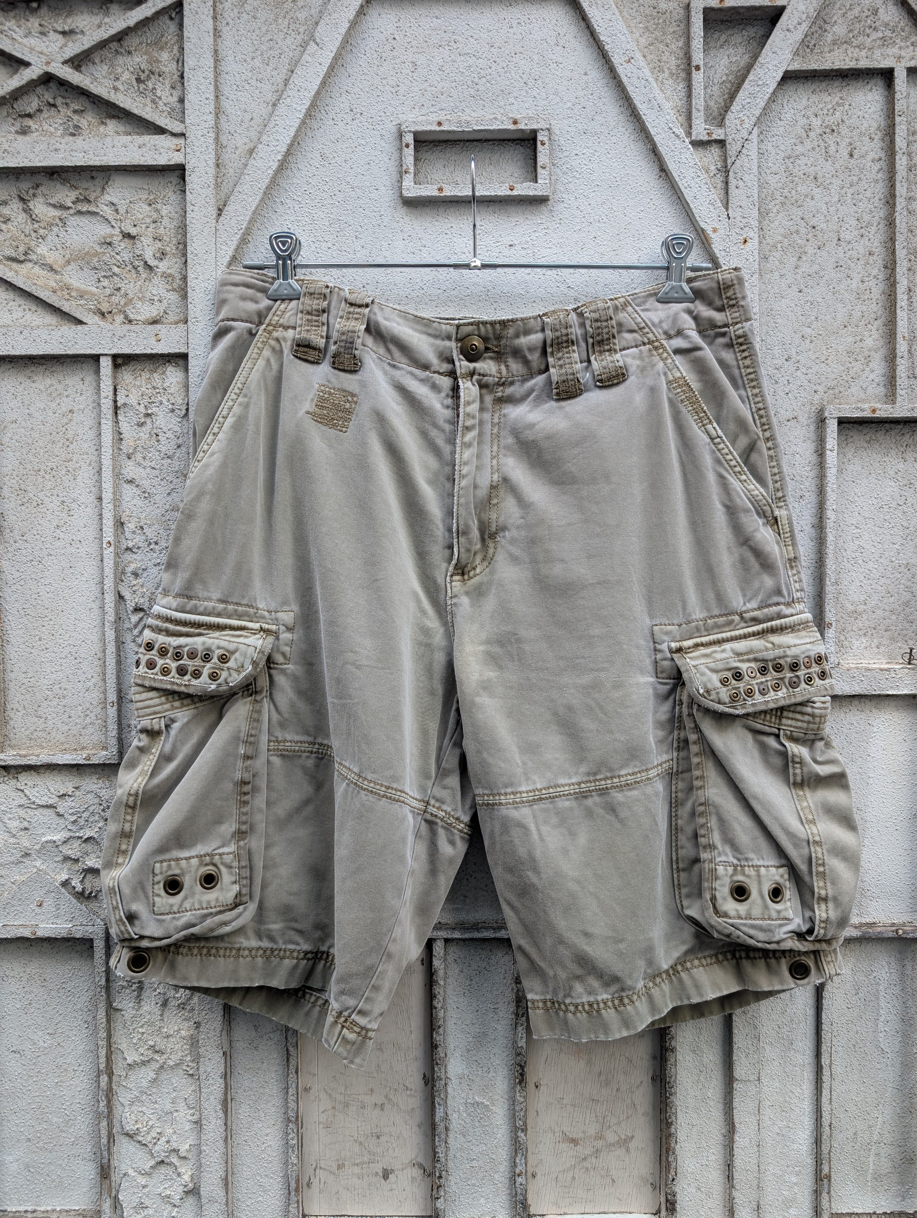 "UNKNOWN" cargo shorts