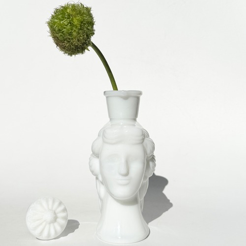 Face perfume holder