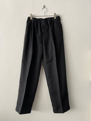 COMFORTABLE REASON / DAIRY POLY SLACKS / BLACK