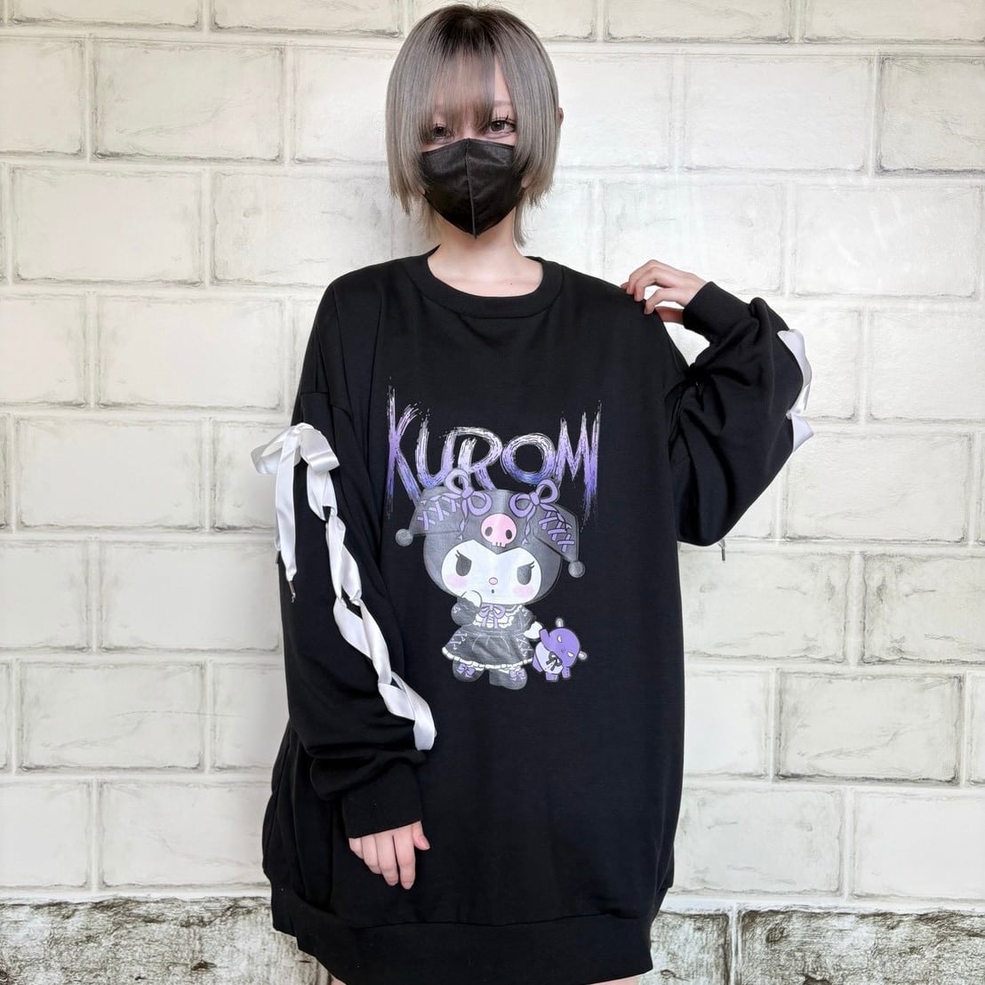 レースアップのクロミちゃんスウェット 533070 ユニセックス サブカル 地雷系