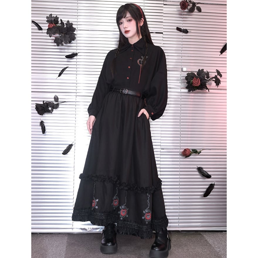 静かに刺さる 薔薇刺繍のサブカル地雷ロングスカート|天使と悪魔