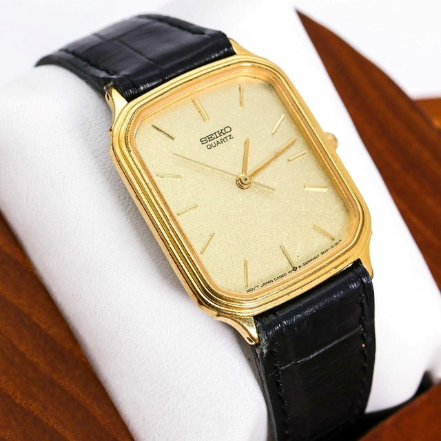 稼働 SEIKO 腕時計 ゴールド文字盤 新品電池 ボーイズ スクエア t 