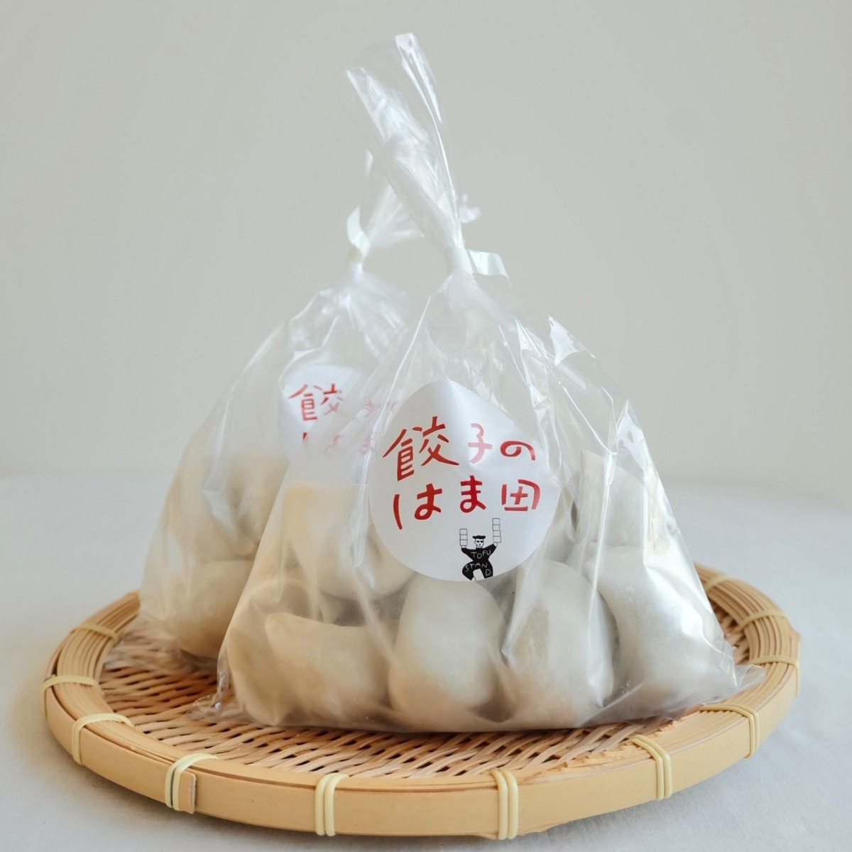 おからとひじき餃子24個入り／豚肉・にんにく不使用（12個×2袋）の外観