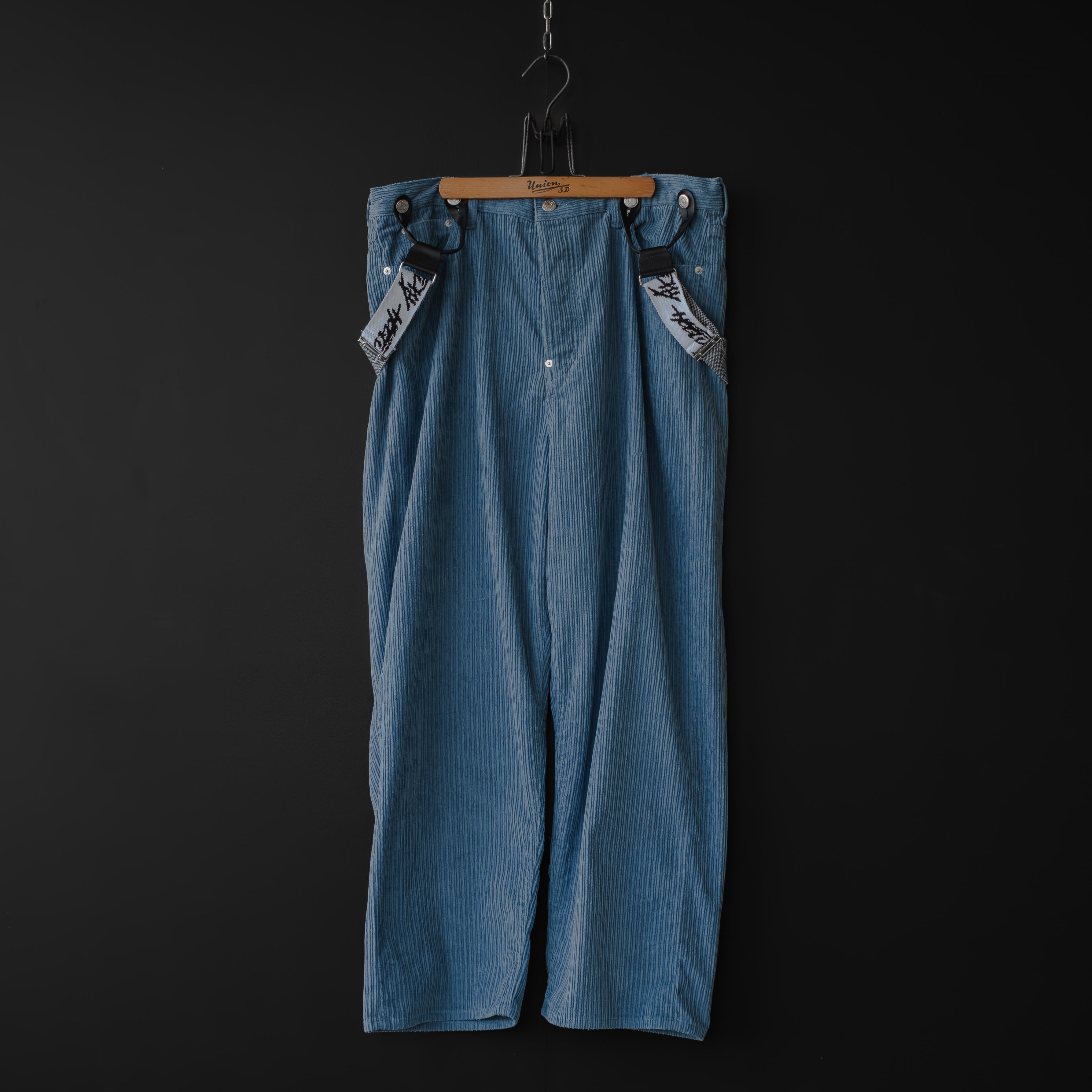 HOLIDAY】 DAMAGE CORDUROY SUSPENDER PANTS (blue) | dros dro