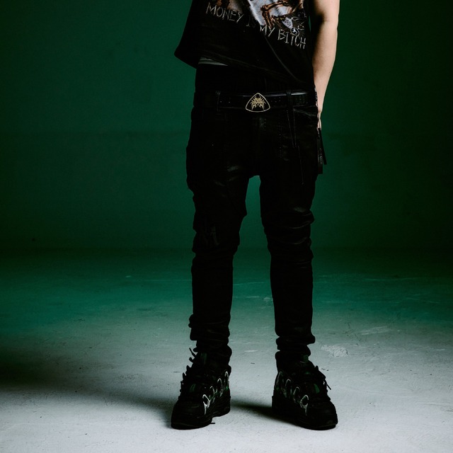 【DRIP6878】SLUM Waxed Leather Panel Embroidered Skinny Denim Pants