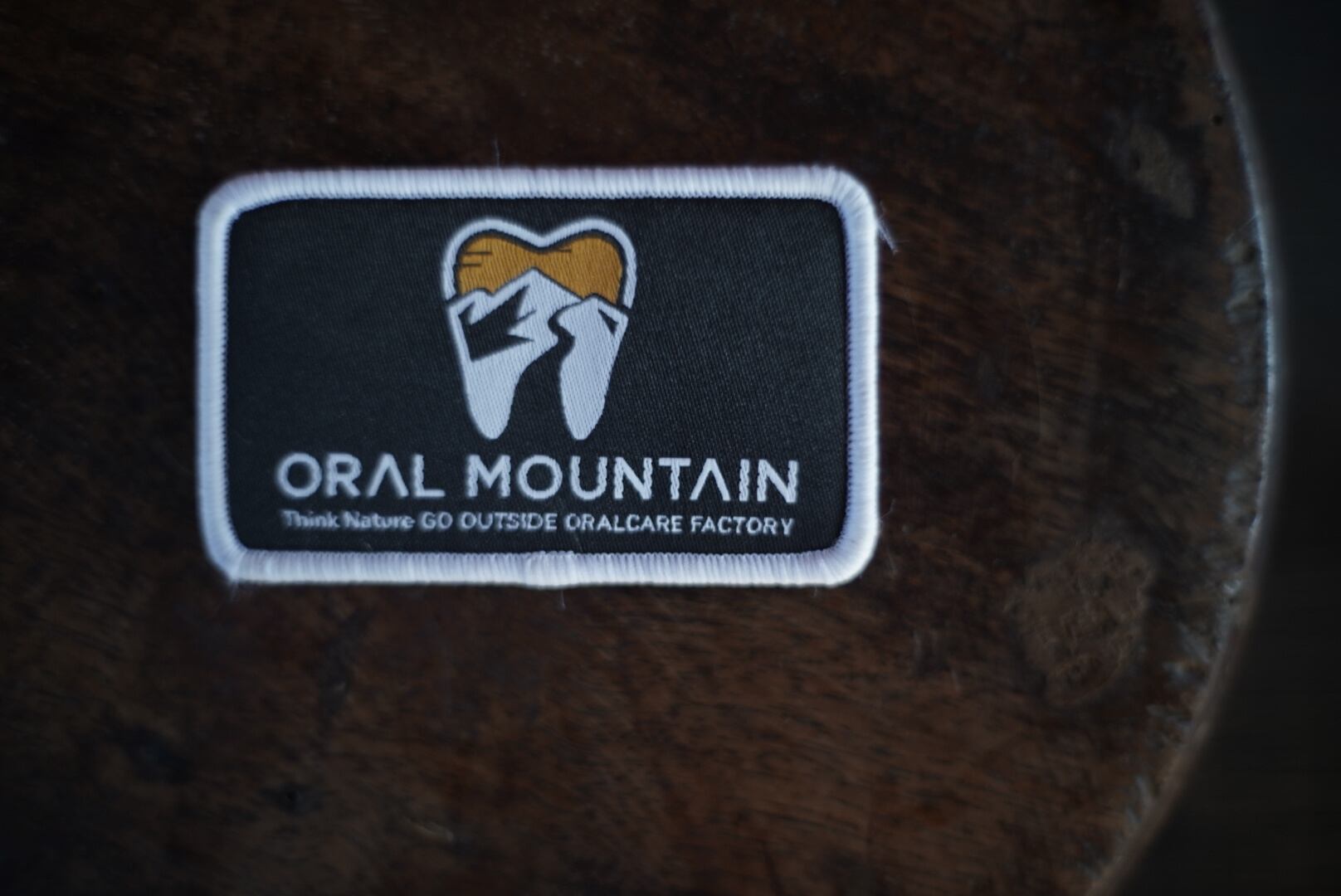 OM-PATCH(ベルクロロゴワッペン) | ORAL MOUNTAIN