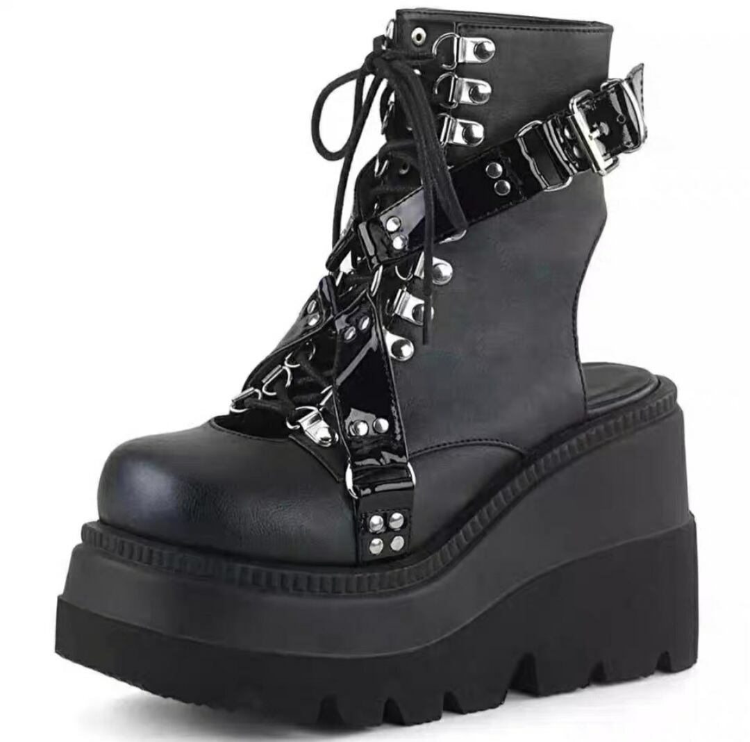 FAKELEATHER SANDAL BOOTS HARD STYLE/ GOTHIC ARMS