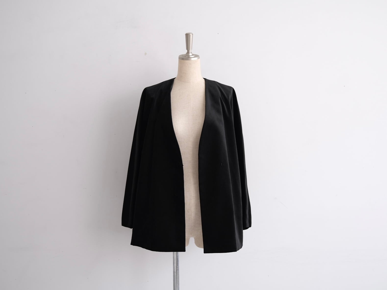 TENNE HANDCRAFTED MODERN 