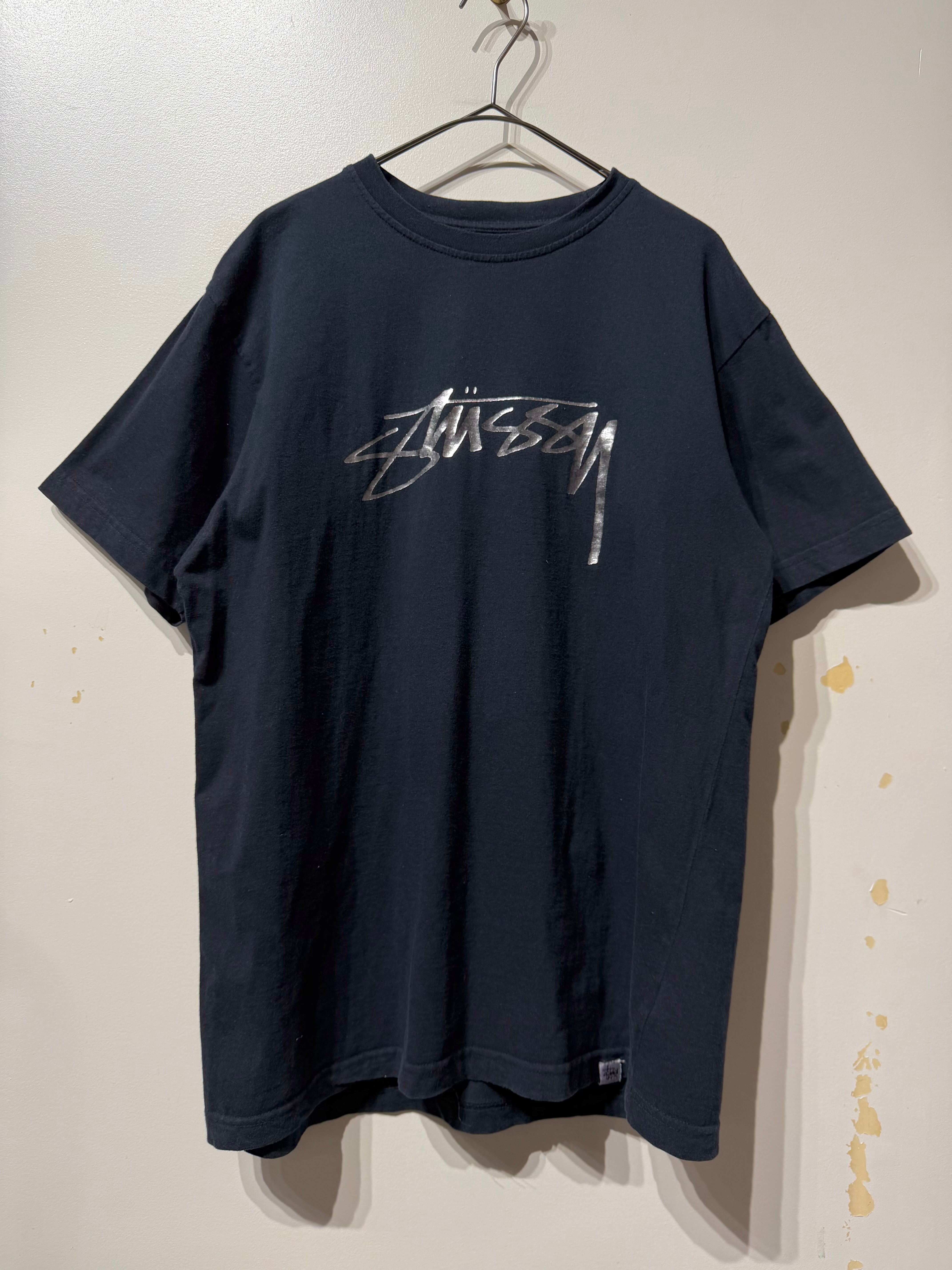 (CS2498)00's STUSSY navy×silver metaliclogo T-shirt