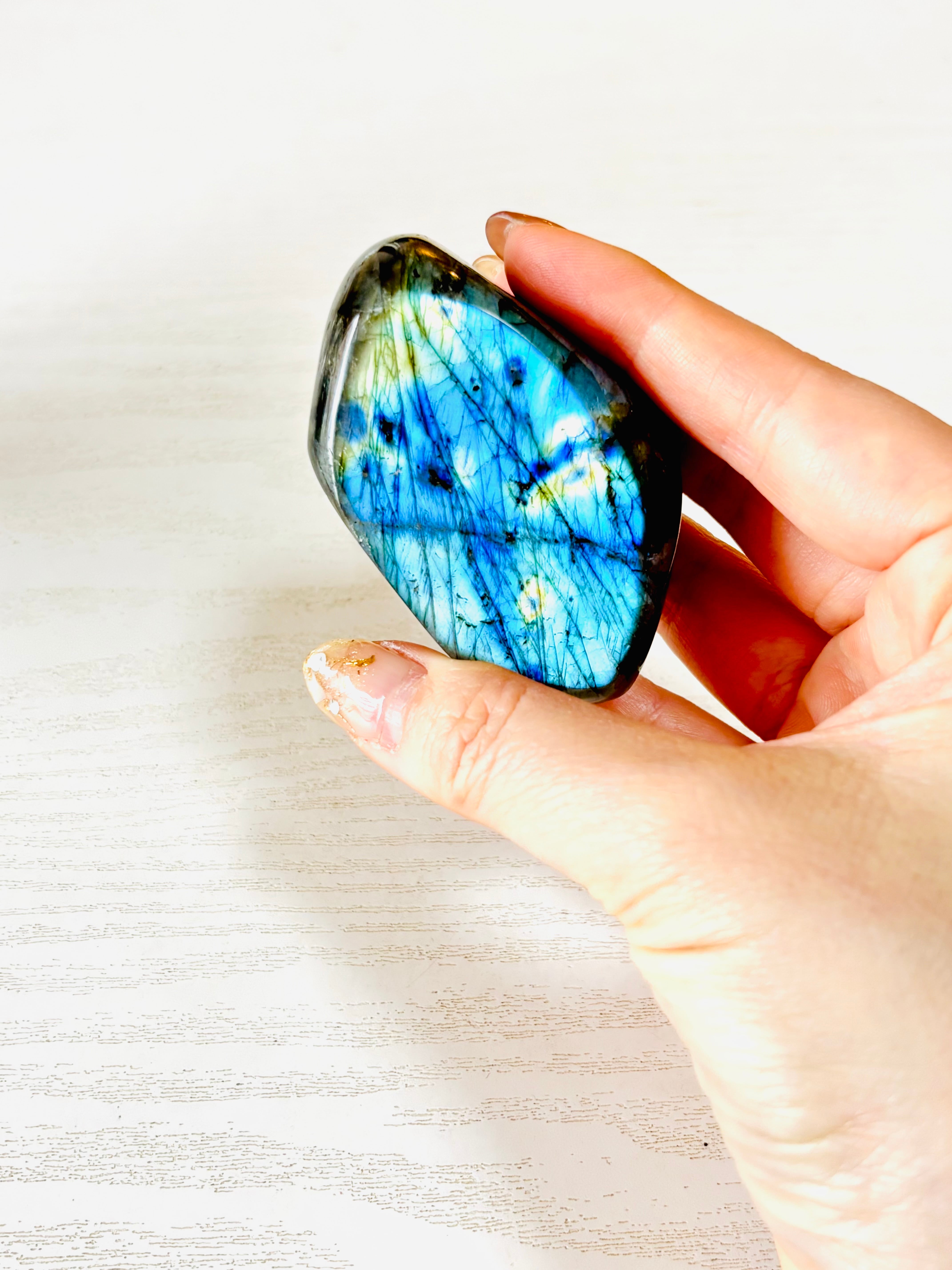 潜在能力を引き出す✳︎ラブラドライトの握り石