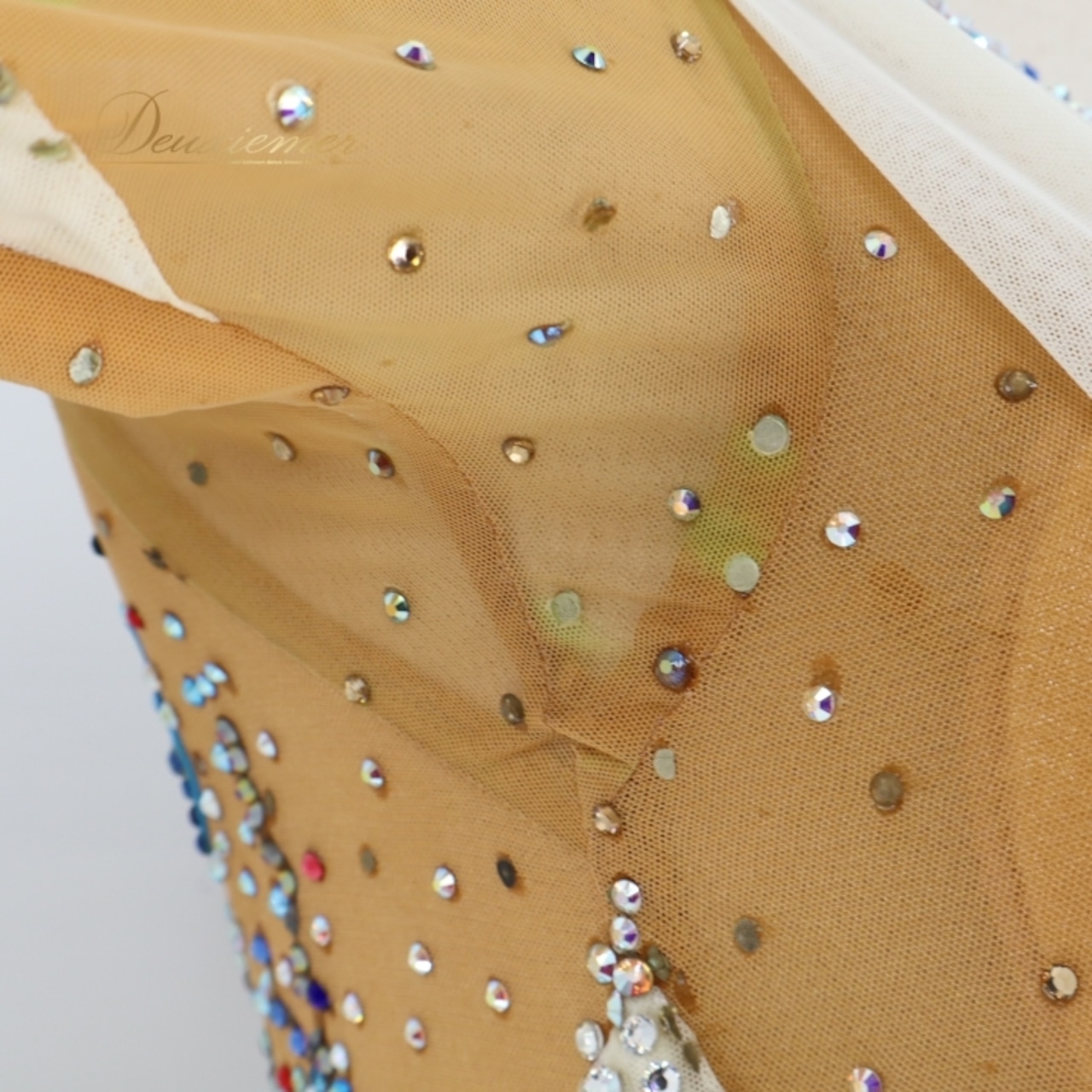 社交ダンス 衣装 スタンダード ドレス ワンピース スタンダードドレス 白 青 フロート デモ 競技 ダンス パーティ 発表会 綺麗 ホワイト系 ブルー系 上品 ダンスステージ 競技用 発表用