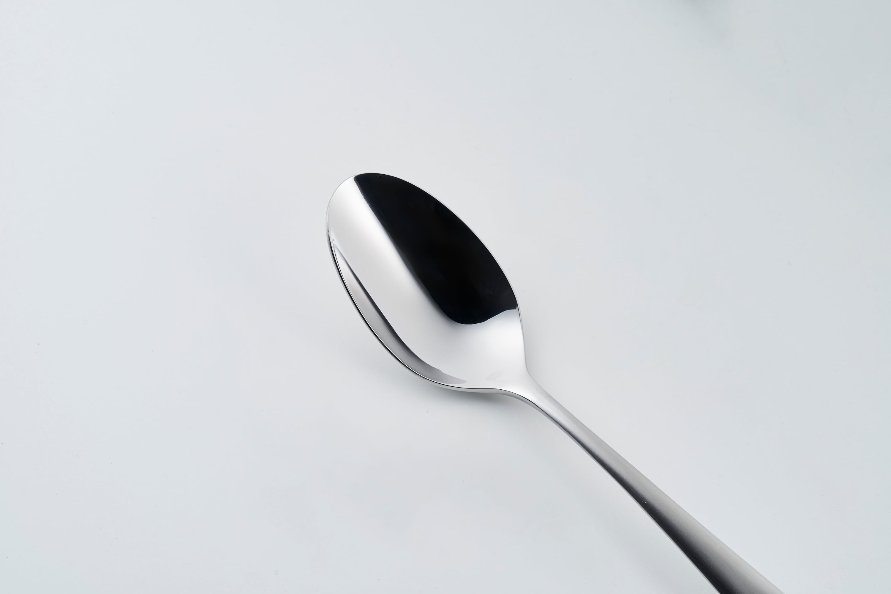 Stilla（ステラ）デザートスプーン｜2025年度グッドデザイン賞受賞（燕