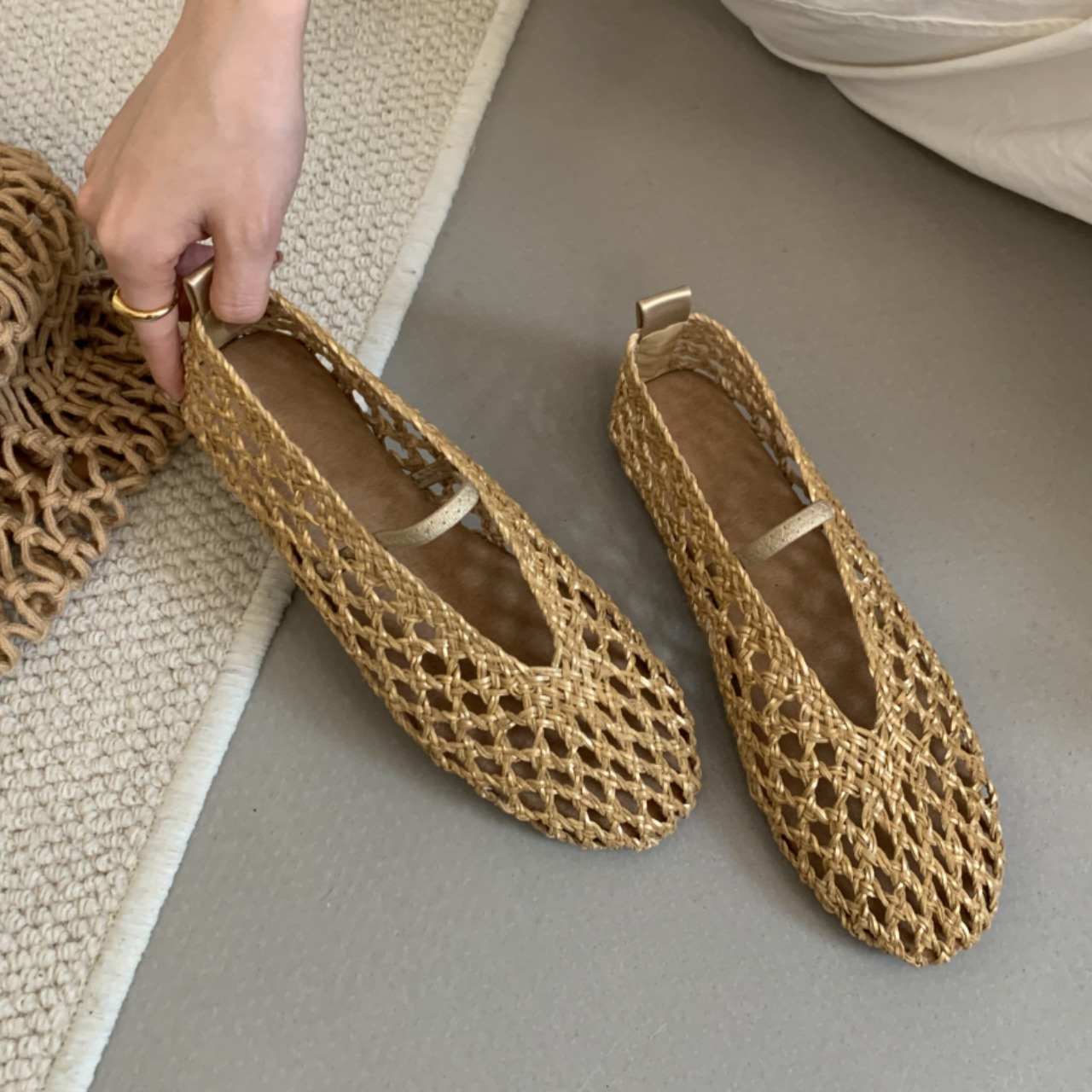 Filet Mesh Flat Shoes F0659