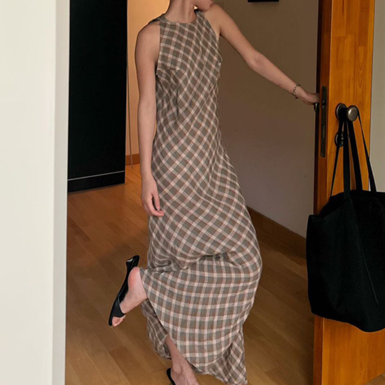 Checkered sleeveless dress S1303