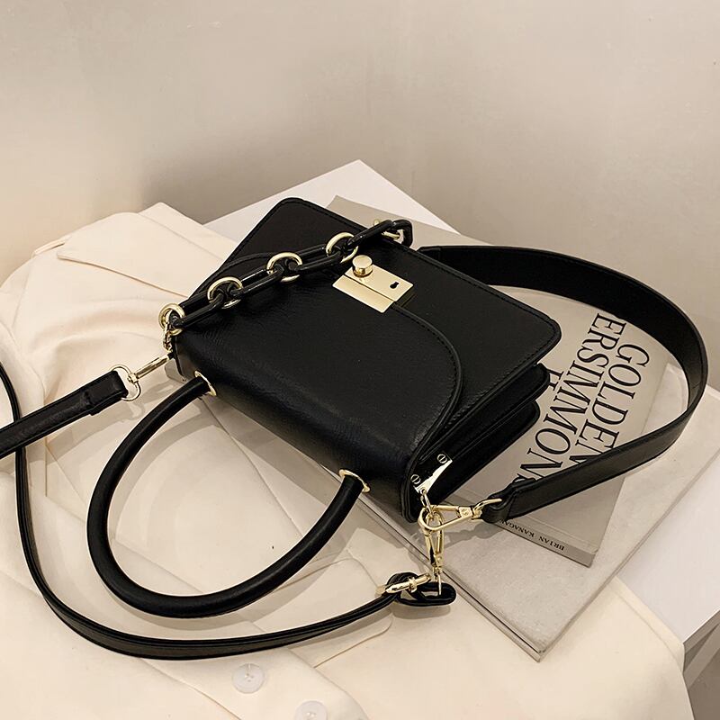 スタンダードスタイルオータムウィンターチェーン レッド レトロ 秋物 冬物 スクウェア メッセンジャーバッグ Tiancai_Wing_Bag64158173930