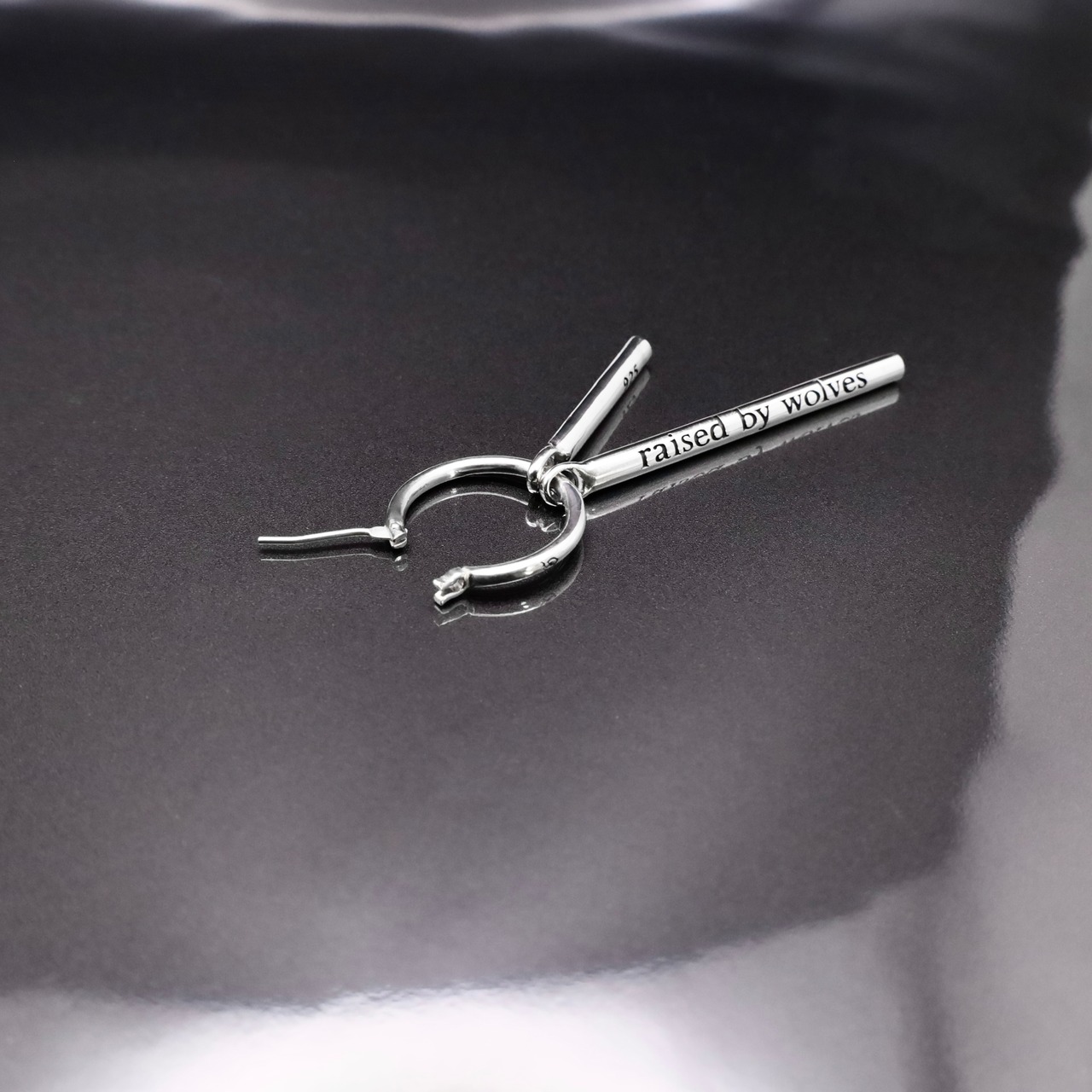 CROSS THIN HOOP [LARGE] with VOID STICKS / クロスシンフープ・L ウィズ ヴォイドスティックス