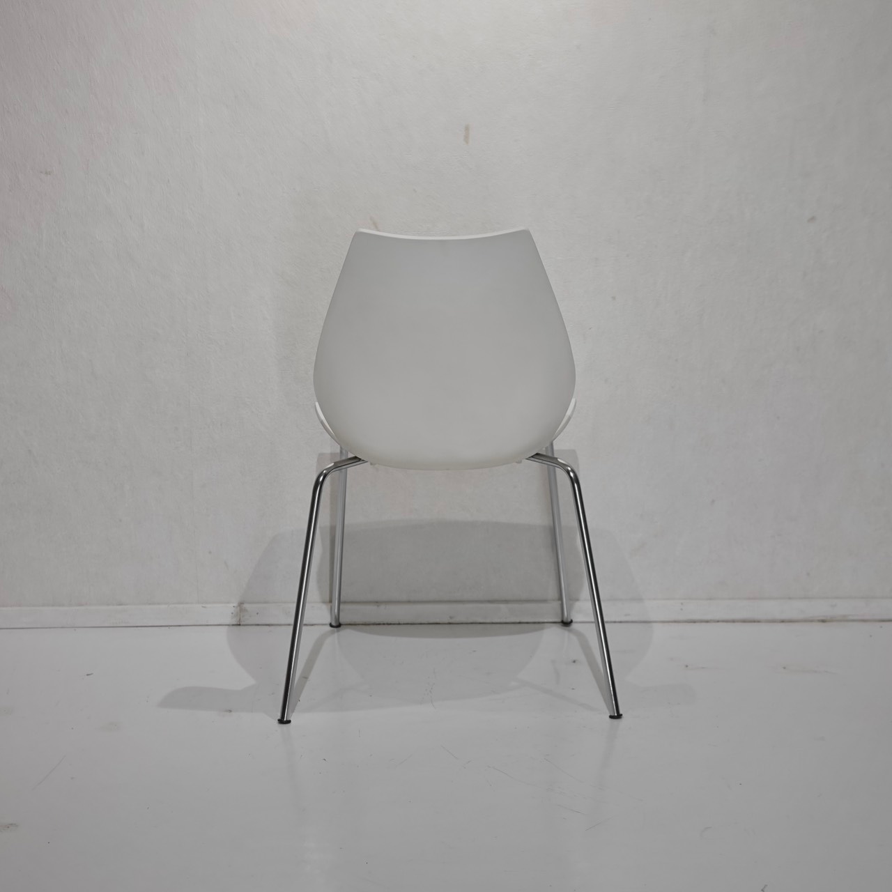 Kartell カルテル MAUI マウイ ダイニングチェア アームレス チェア 椅子 樹脂座面 イタリア製 モダン ミニマル