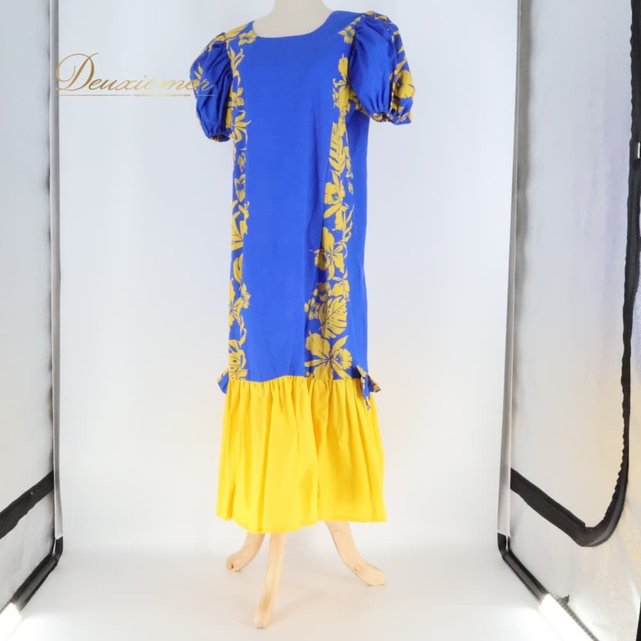 フラダンス 衣装 ワンピース ドレス ブルー系 イエロー系 リボン パフスリーブ モンステラ柄 花柄 かわいい 華やか 鮮やか 明るい 青 黄 ダンス衣装 ハワイアンダンス レディース ハワイアン アロハ ハワイアンプリント フラ ダンス レッスン 練習 黄色