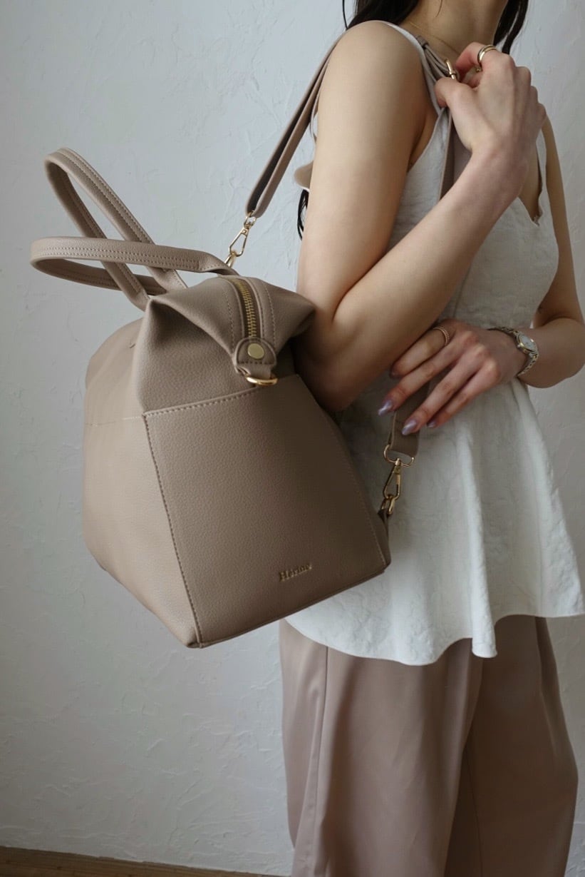 herine マザーズバッグ　旅行用バッグ Frexcarry mothers bag ¥19,800(tax in) マザーズバッグとしては