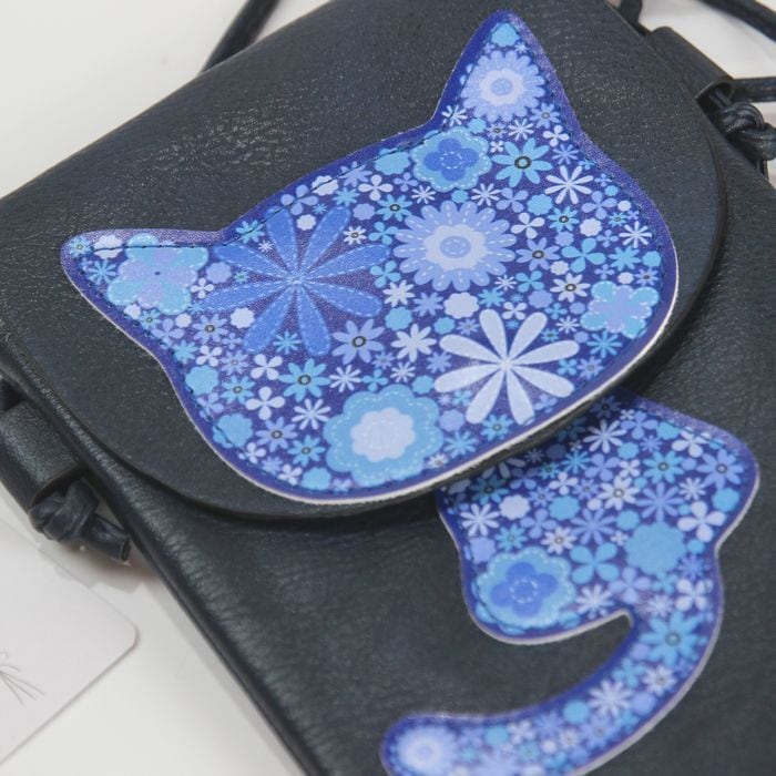 猫柄ショルダーバッグ スマホポシェット 斜めがけ かわいいネコ 猫柄ショルダーバッグ スマホポシェット 斜めがけ かわいいネコ