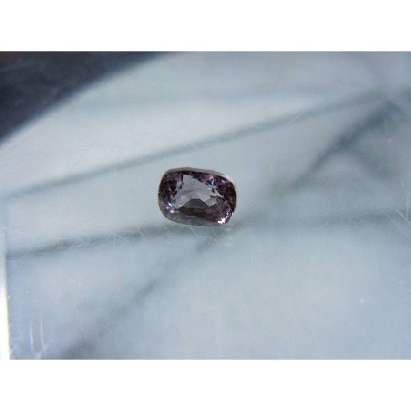 スリランカ産非加熱天然レデイッシュパープルルース