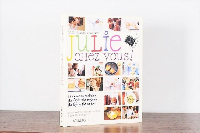 JULIE CHEZ VOUS !/ visual book
