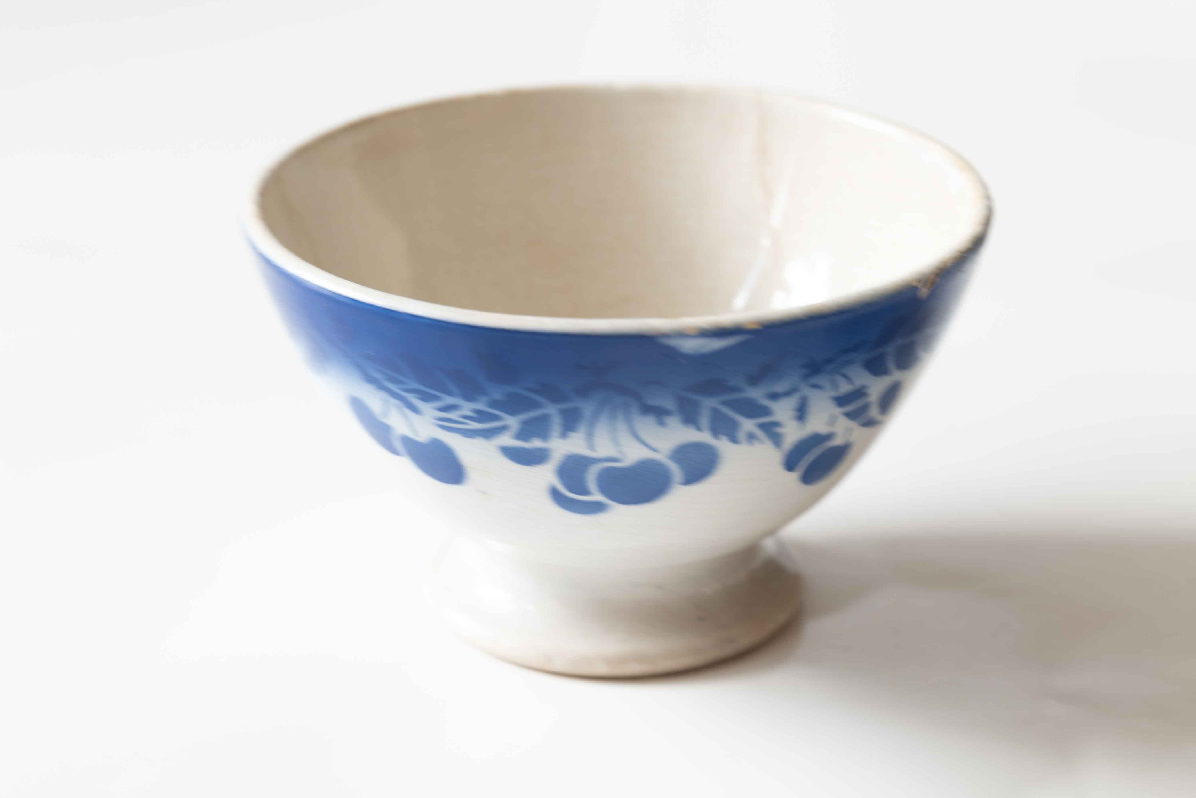 フランス Luneville(リュネヴィル)製 リュネヴィルKGボウル 青いチェリー柄