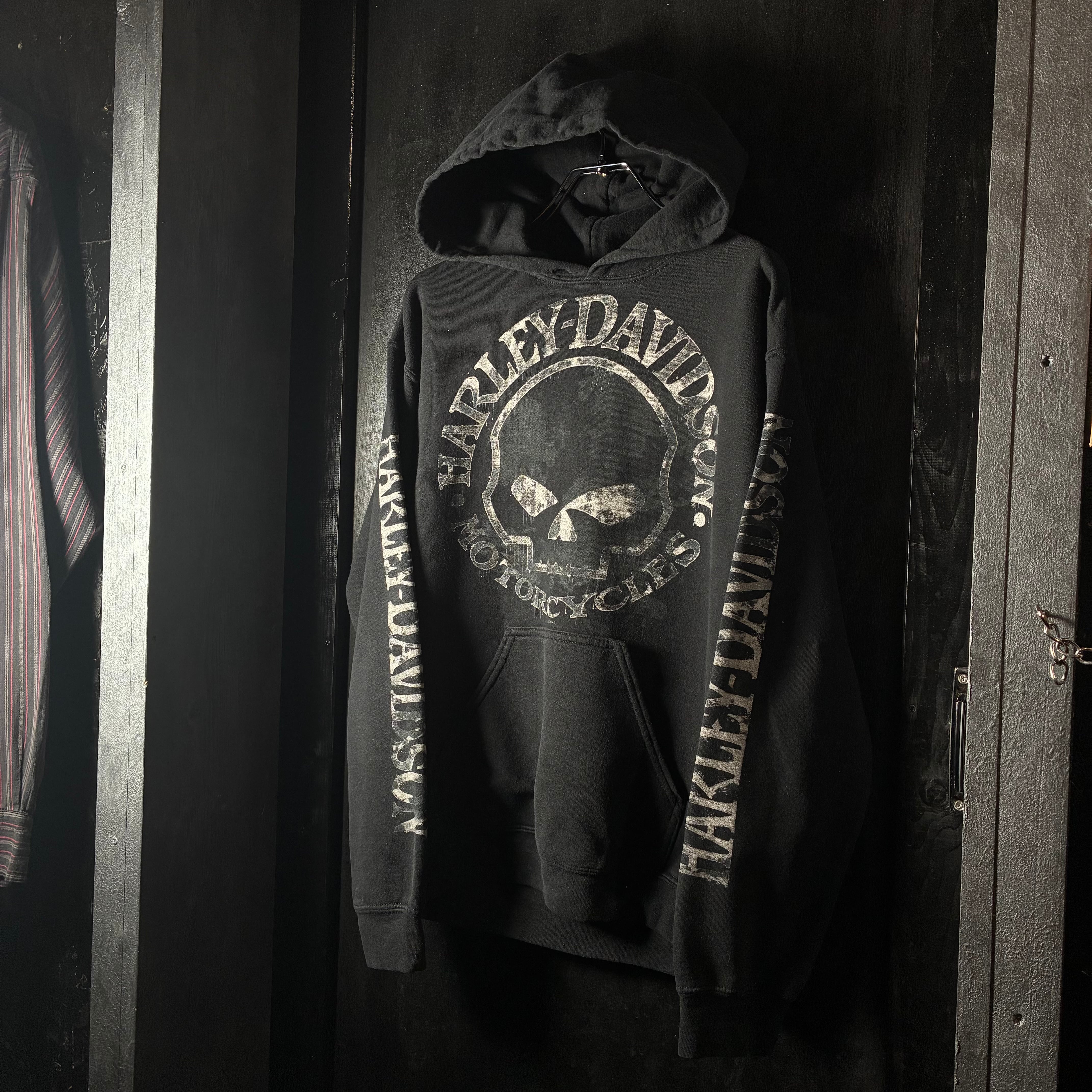 Harley-Davidson プルオーバーパーカー 袖プリント スカル ハーレー