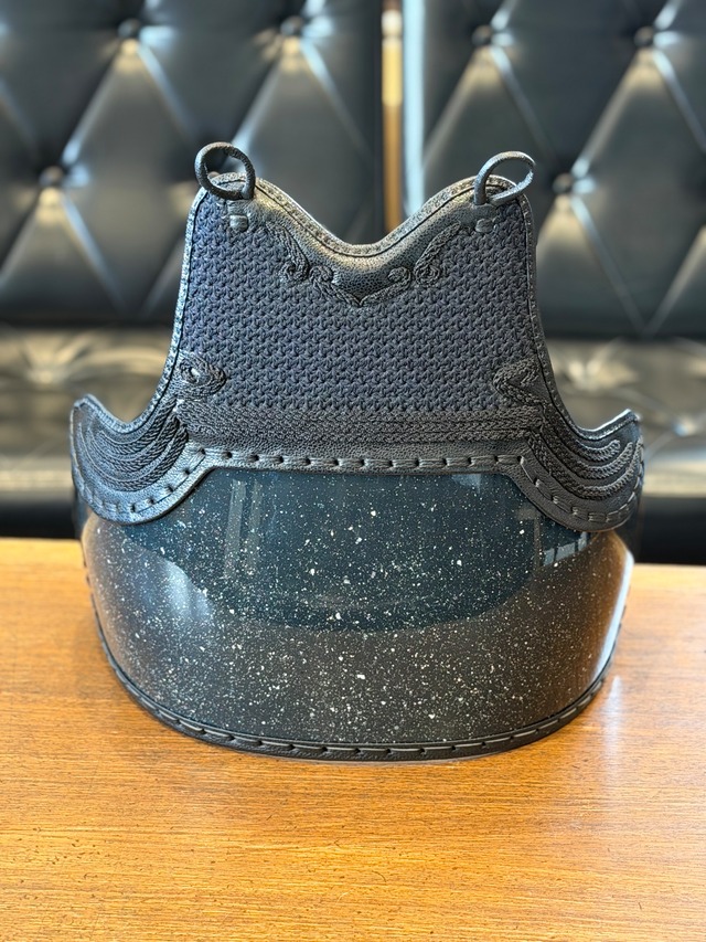 【Ｍサイズの青貝入りファイバー胴✨サンプル限定大特価‼️】【胸Ｍサイズ身長150〜165cm】  『孔雀飾り胸』ファイバー胴　緑