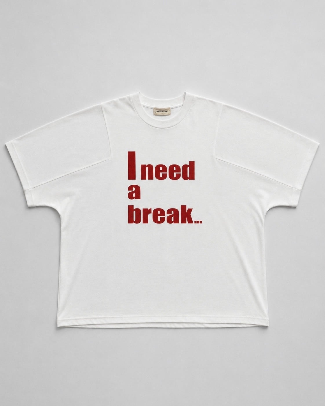 AMBERGLEAMメッセージロゴTシャツ｜ホワイトムスク | AMBERGLEAM