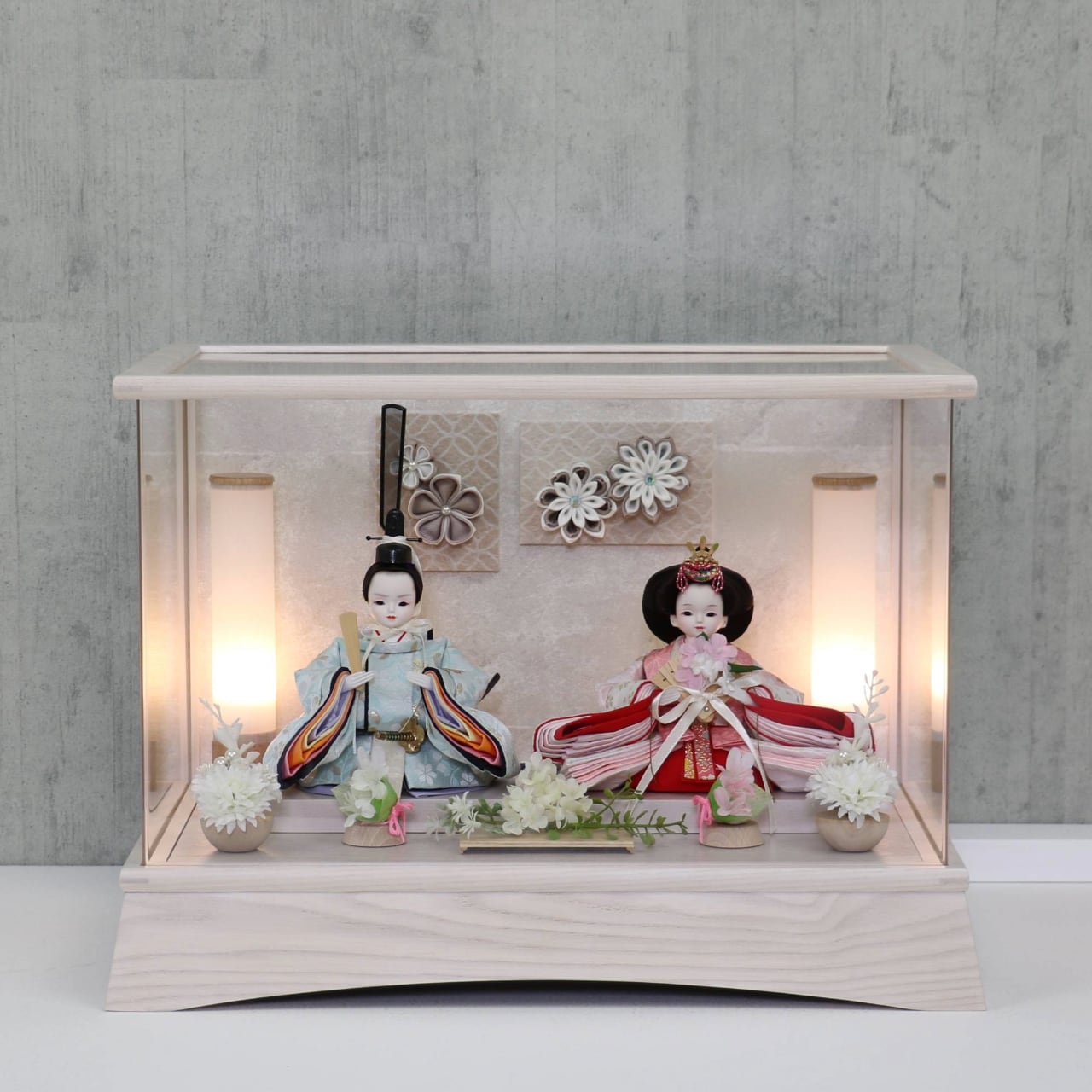 ピーカブーひな人形 ベルズキッスシリーズ アクリルケース飾り 【若菜 -Wakana-】 ひな人形|雛人形|桜|つまみ細工|和モダン